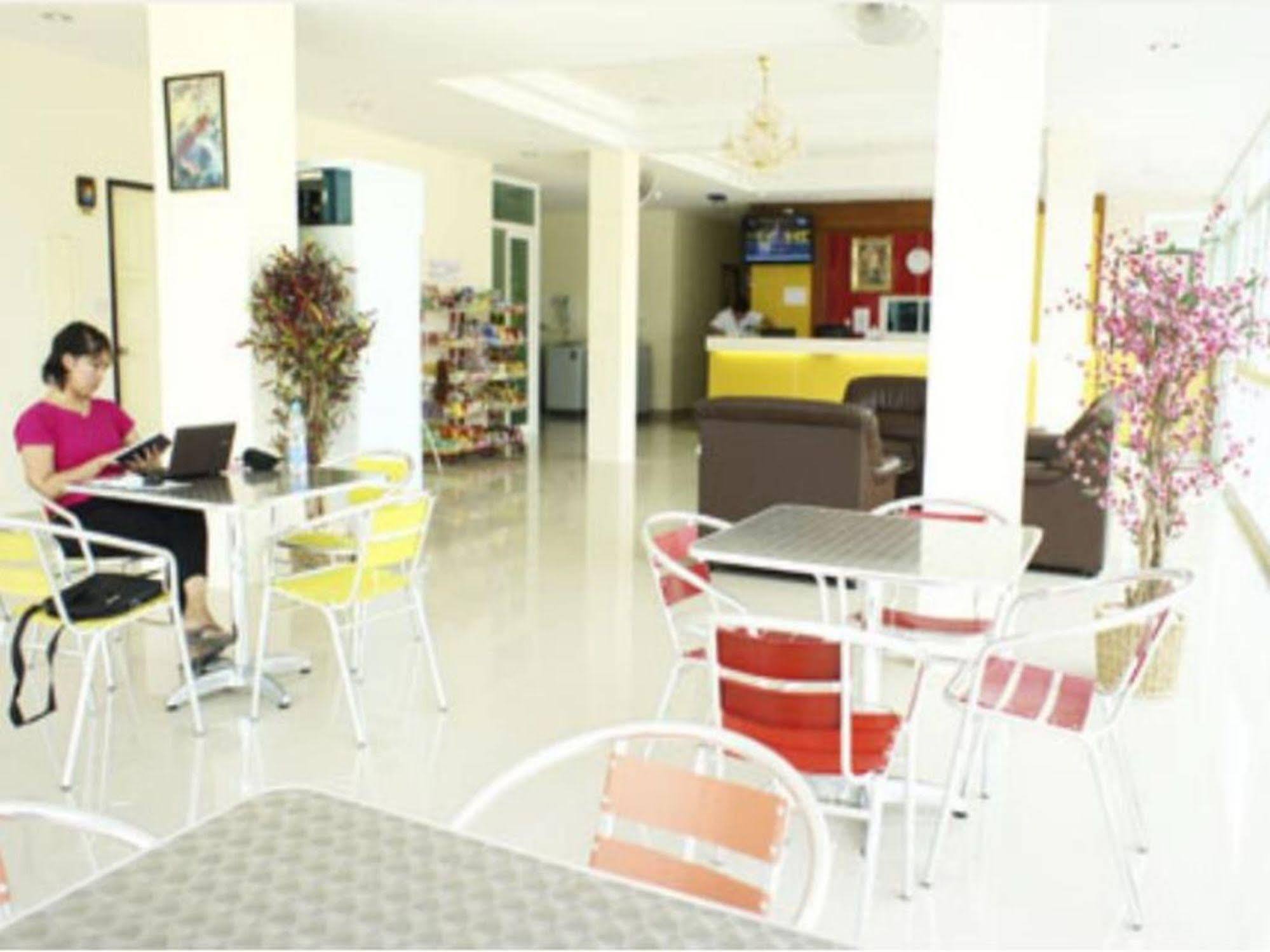 Plus Mansion Phuket Exterior photo